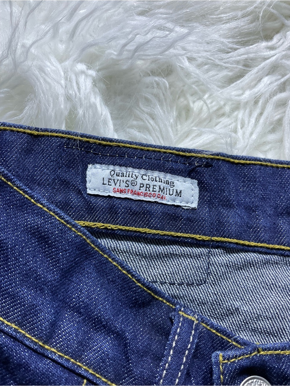 Levi’s 502 Taper Men's Jeans in Blue Aria - Picture 2 of 7
